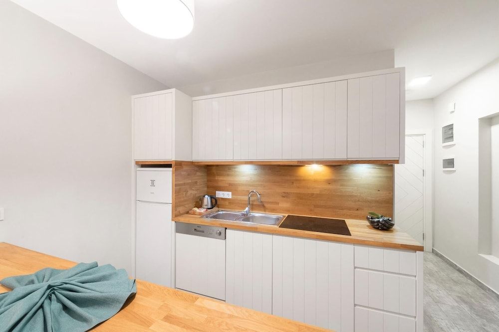 Dorman Suites Hotel Romantic Suite 10