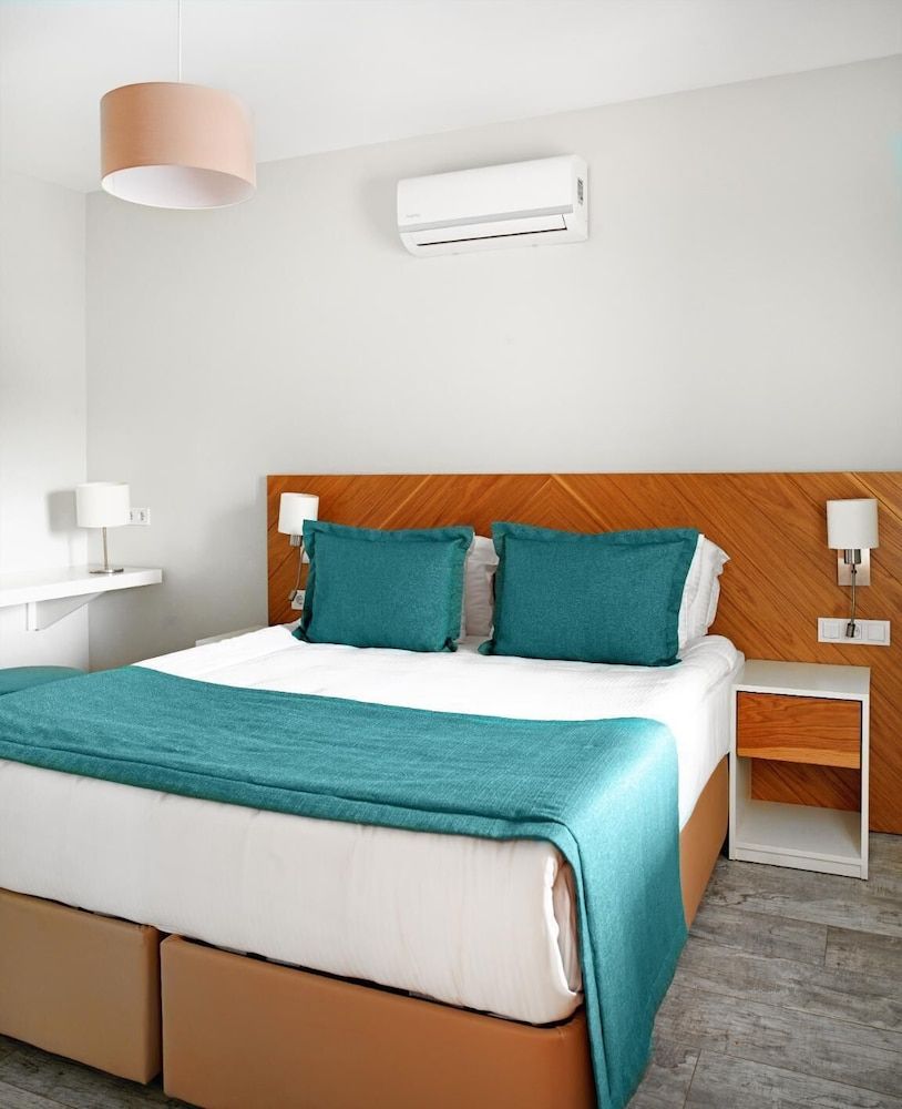 Dorman Suites Hotel Romantic Suite 5