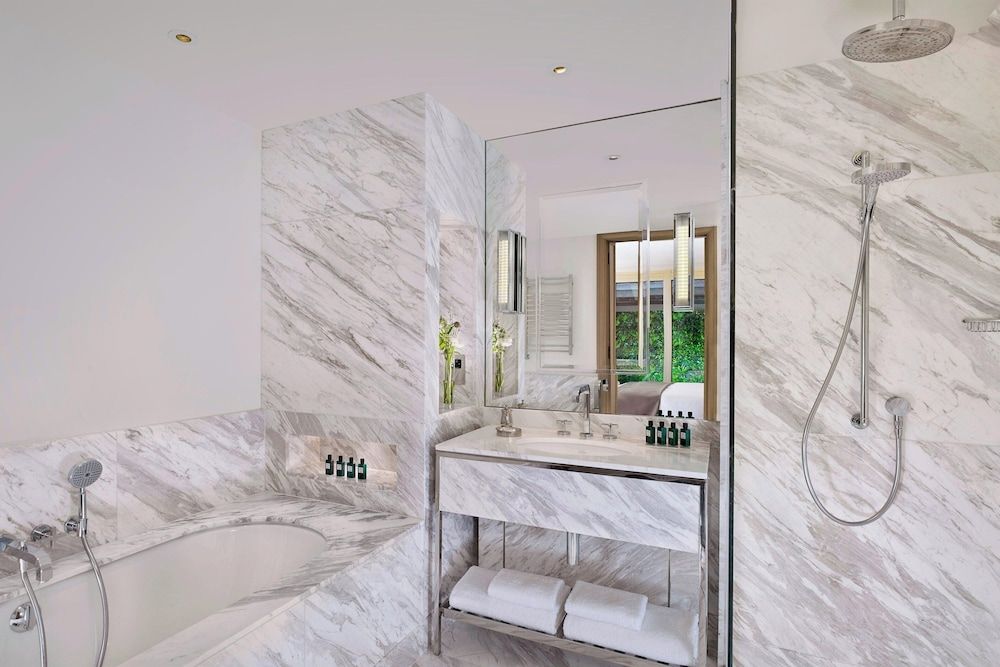 The Langley, a Luxury Collection Hotel, Buckinghamshire House, 1 King Bed, Non Smoking, Terrace (Brew House Garden) 2