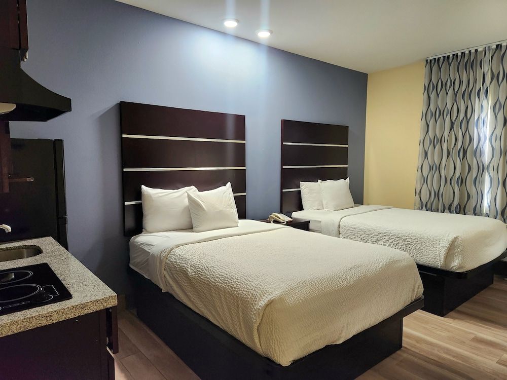 Room, 2 Double Beds, Non Smoking, Kitchen (Efficiency)