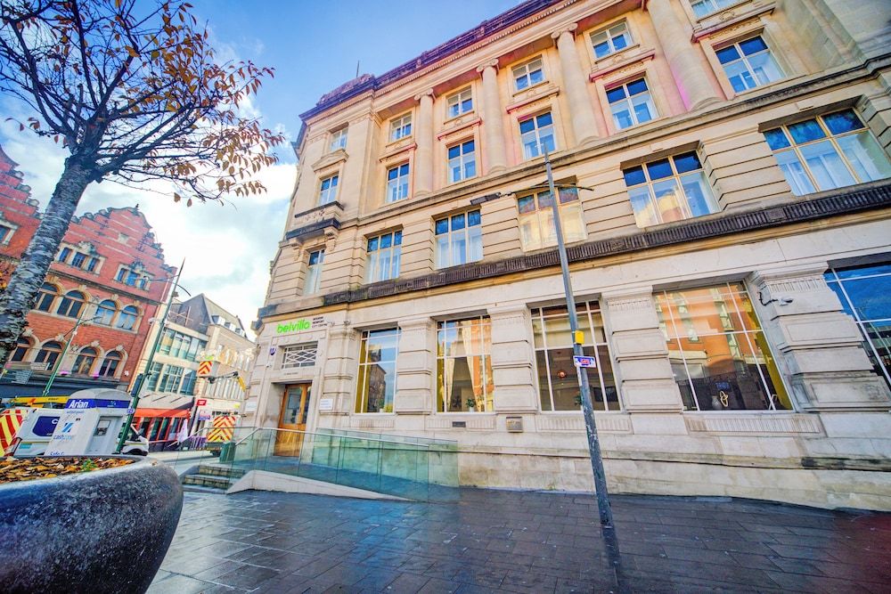 undefined Belvilla Newport City Centre Hotel - Lifestyle 4