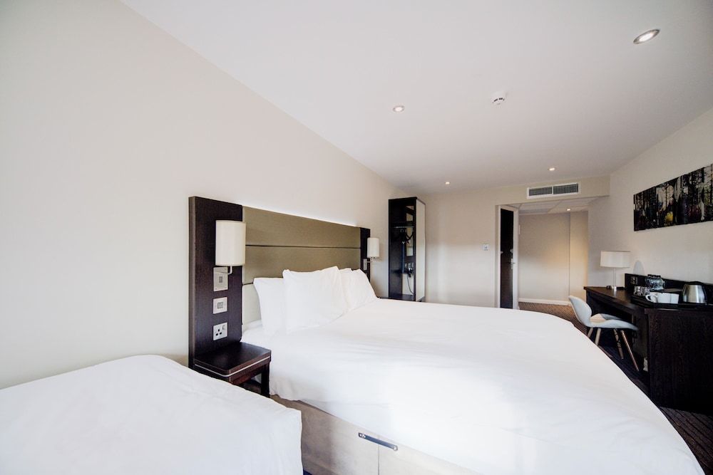 undefined Belvilla Newport City Centre Hotel - Lifestyle 2
