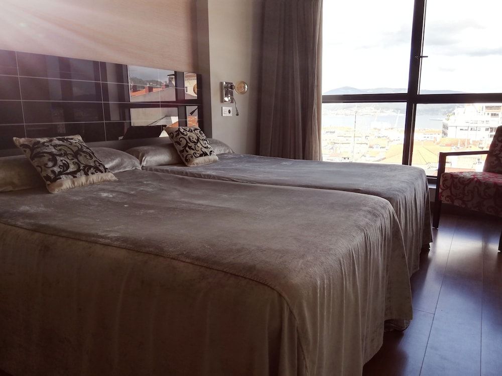 Hotel Silken Axis Vigo Standard Double or Twin Room, Sea View 2