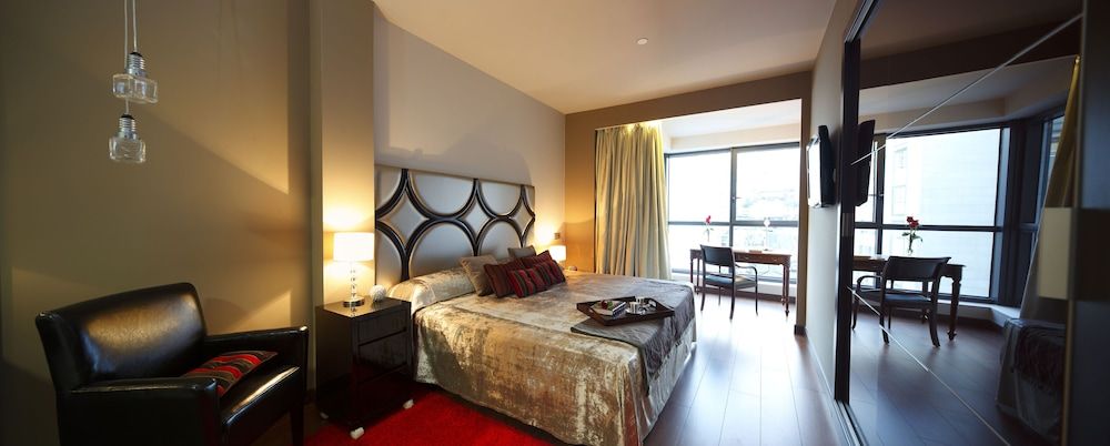 Hotel Silken Axis Vigo Deluxe Double Room Single Use