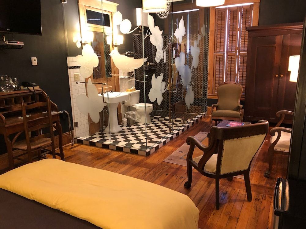 Hotel Frederick Double Room, Ensuite, River View (Room 14) 3