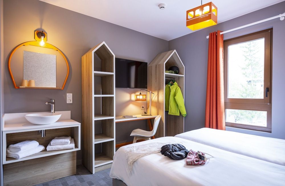 Club Room, Mountain View (Versan Sud)