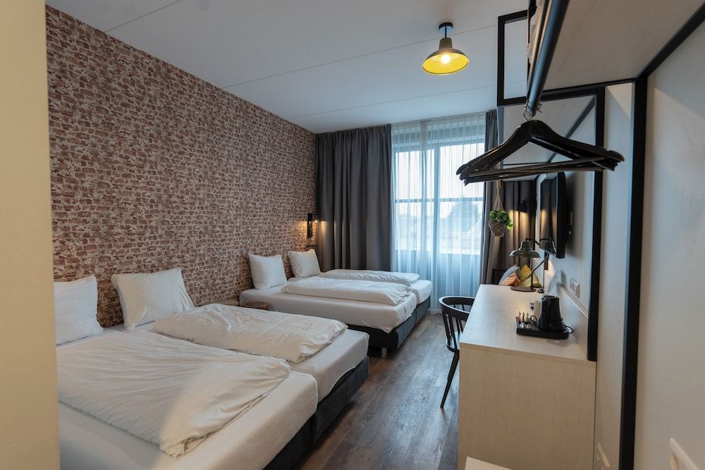 GuestHouse Hotel Kaatsheuvel Family Room (Farmhouse Room 6) 2