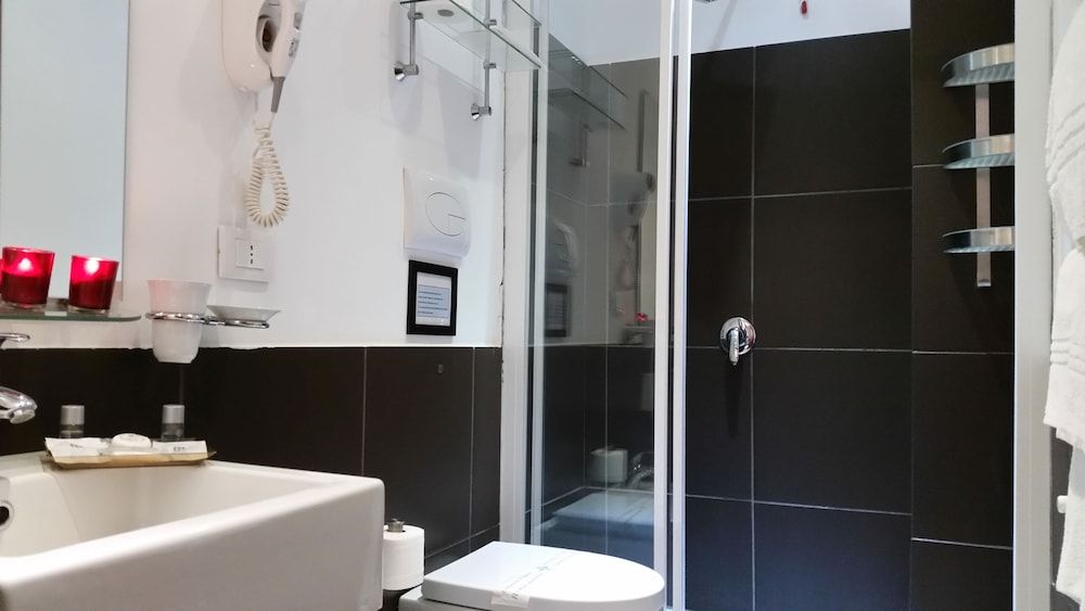 undefined InnVatican 9