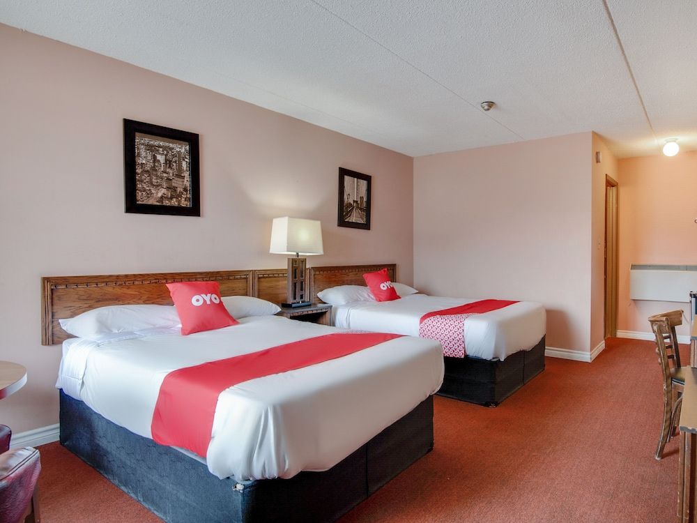 undefined Falls Inn Near Casino Niagara By OYO