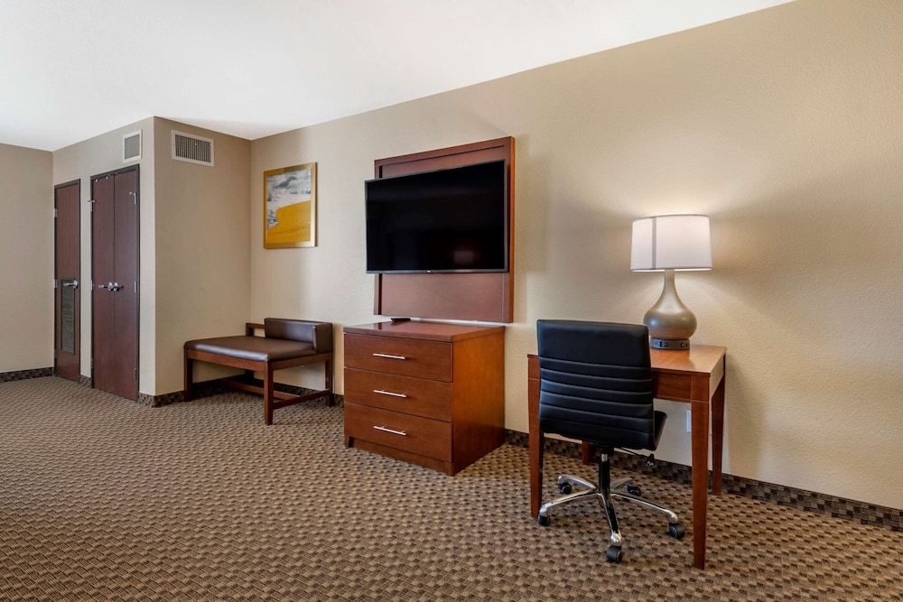 Comfort Suites Broomfield-Boulder/Interlocken Suite, 2 Queen Beds, Non Smoking 4