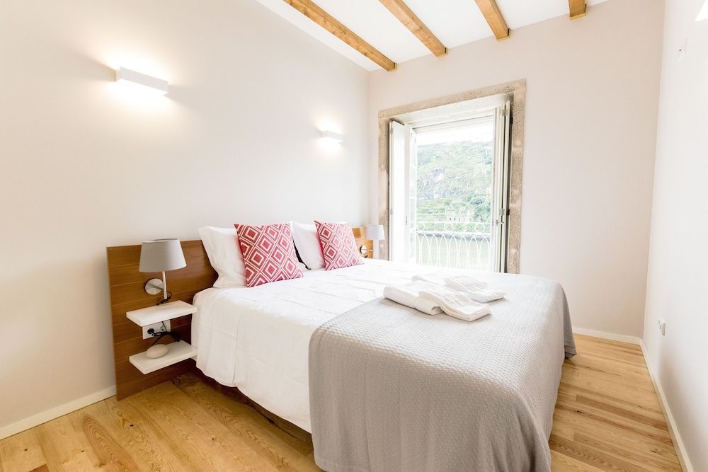 undefined Oporto Trendy River 7