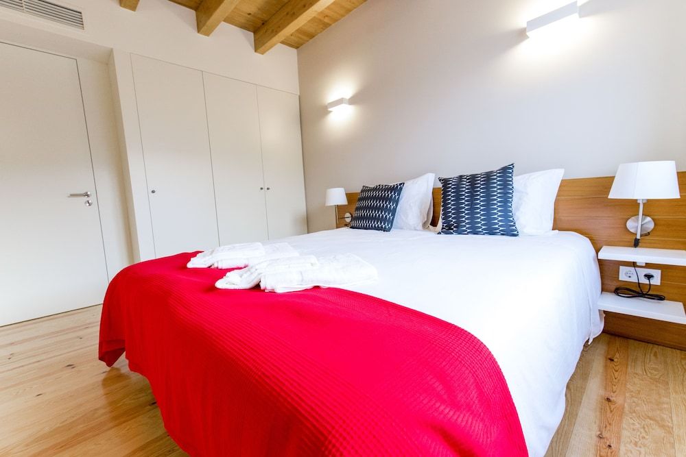 undefined Oporto Trendy River 5