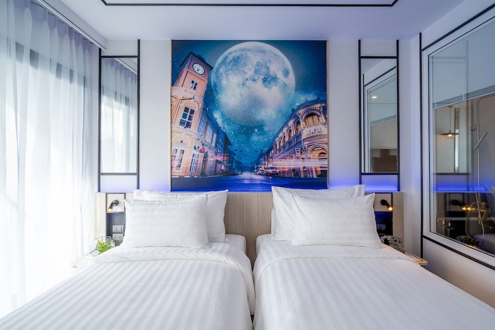 undefined Ratri Hotel Phuket Old Town 8