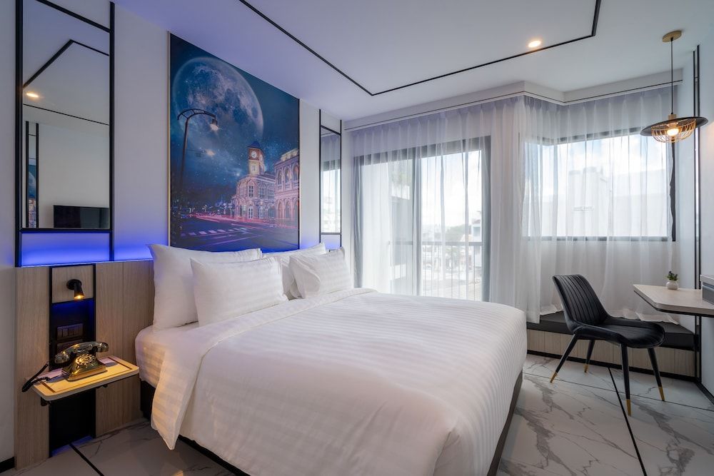 Ratri Hotel Phuket Old Town Classic King 2