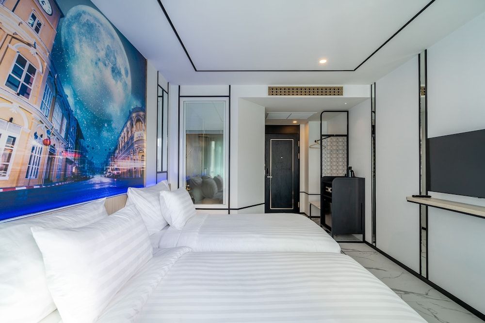undefined Ratri Hotel Phuket Old Town 6
