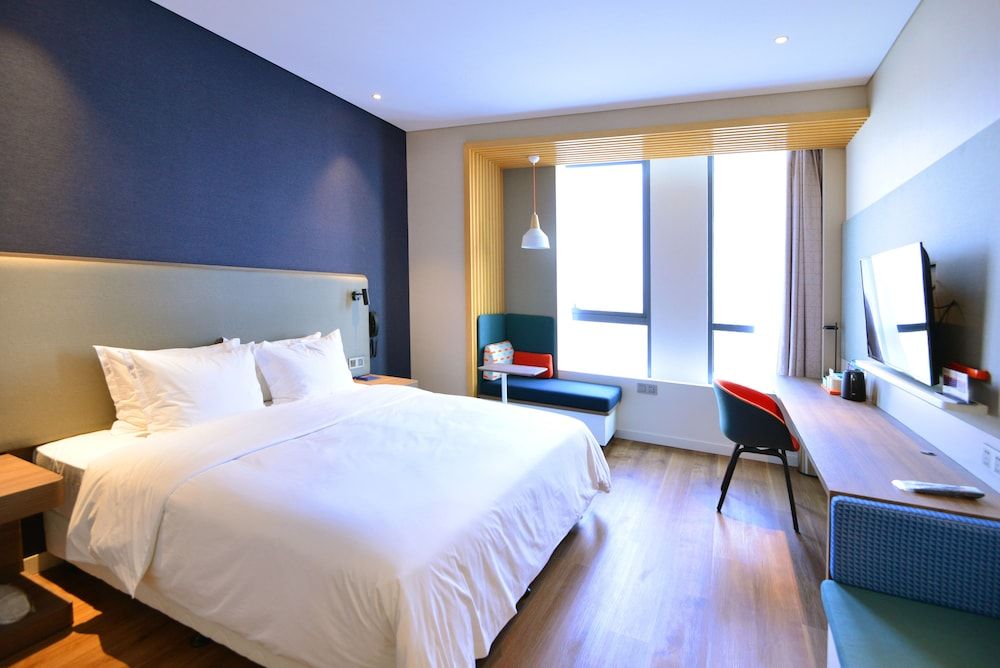 undefined Holiday Inn Express Hangzhou Binjiang by IHG 5