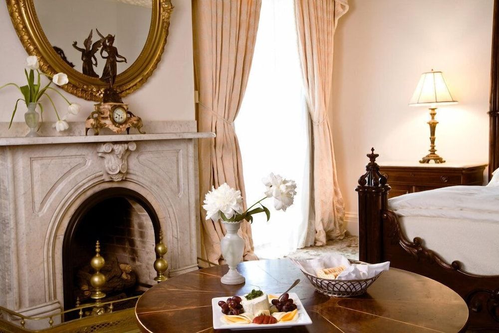 Dunleith Historic Inn Mansion Queen Room (2nd Floor) 5