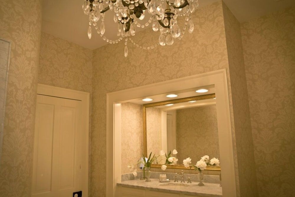 Dunleith Historic Inn Mansion Queen Room (2nd Floor) 2