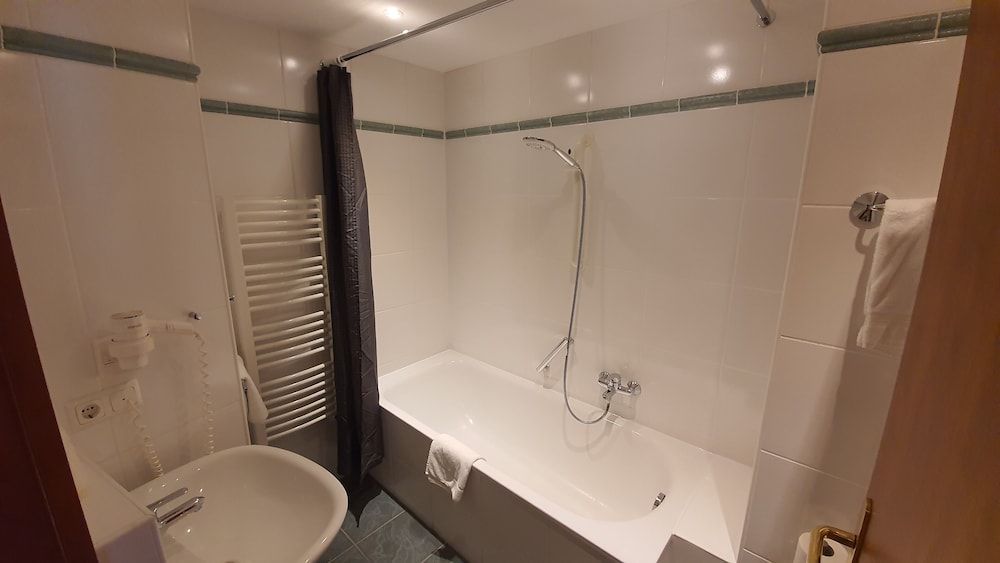 Hotel Der Tannenbaum Standard Double Room 8