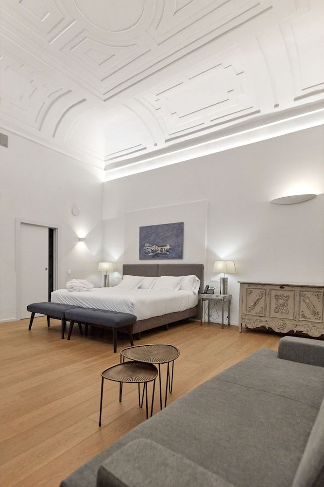 Posada de la Silleria Grand Room 2