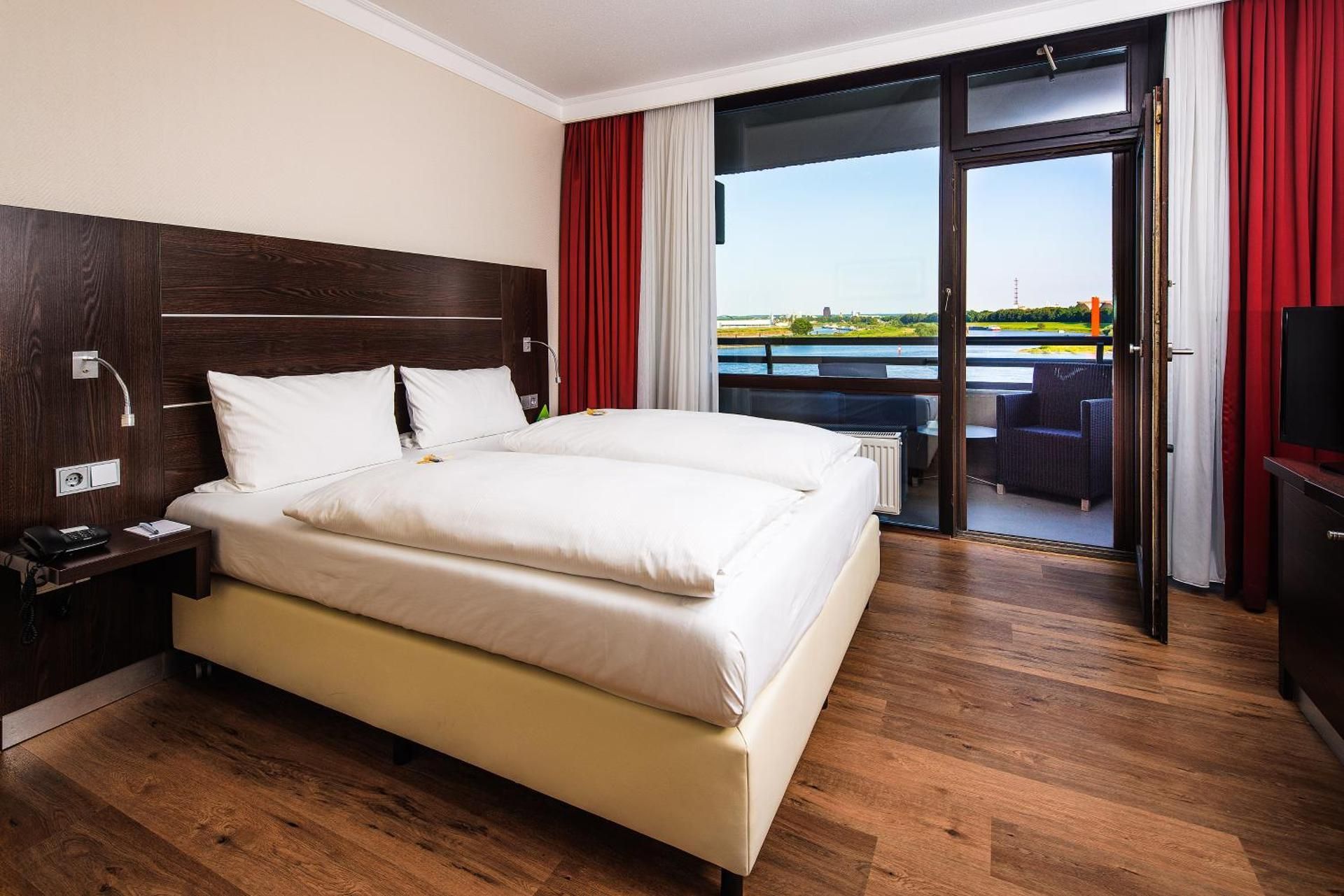 Comfort Double Room with River View