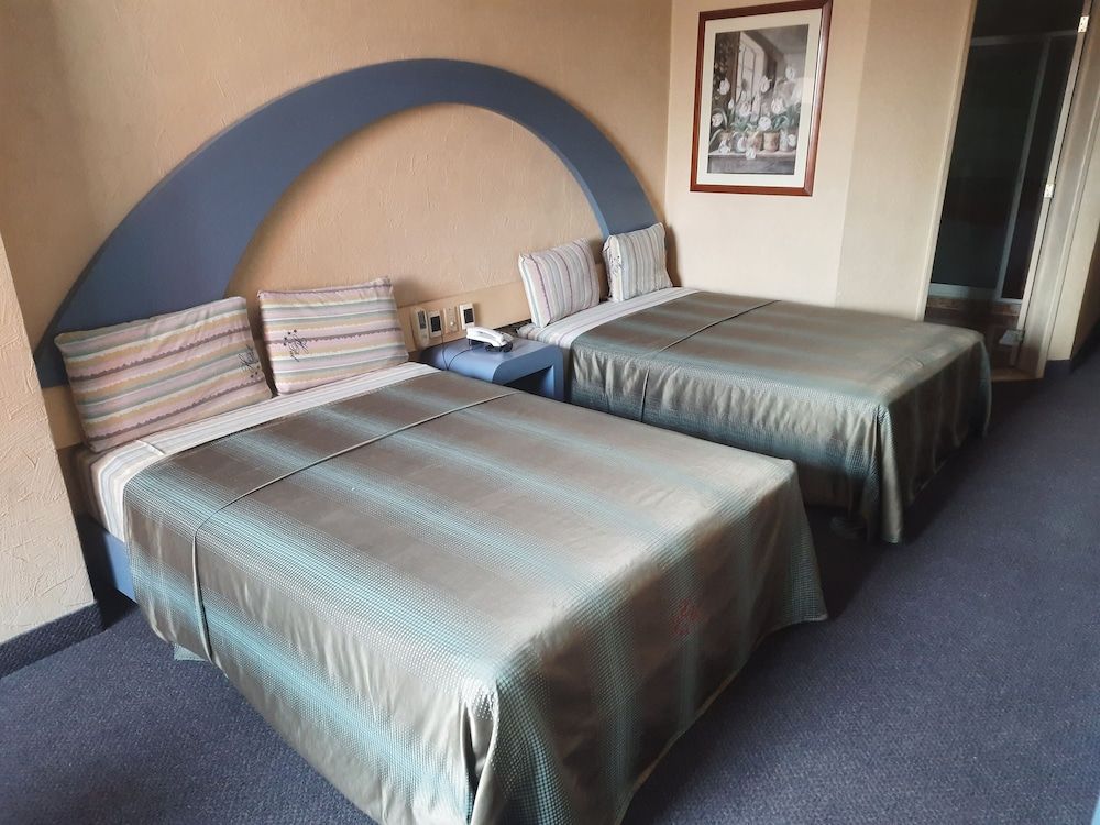 undefined Hotel Pal 8