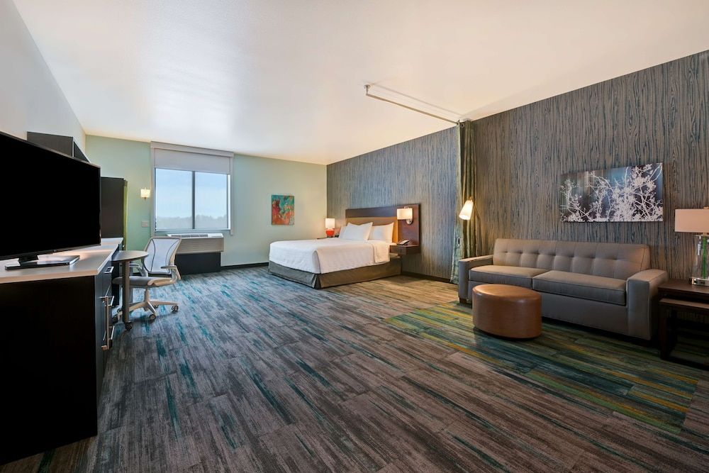 Studio, 1 King Bed, Accessible, Bathtub (Mobility & Hearing)