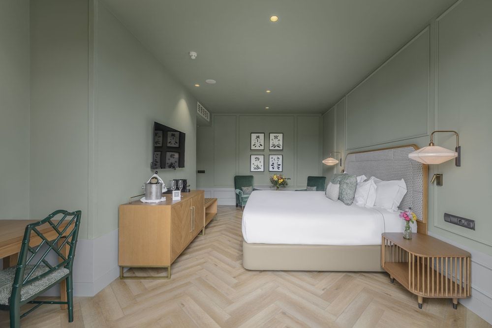 CoolRooms Palacio de Luces Deluxe Double Room 3