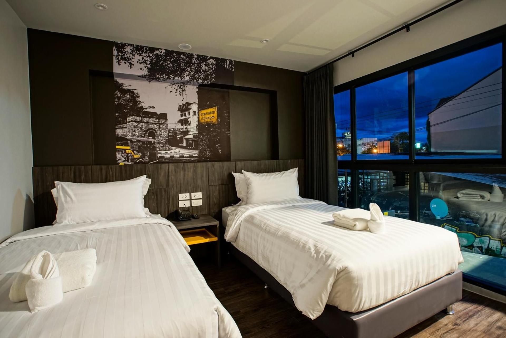 Balcony Room
