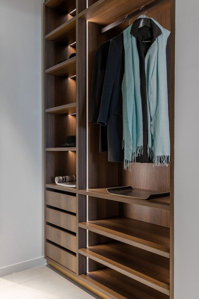 We Me Suite Hotel Suite, City View 9