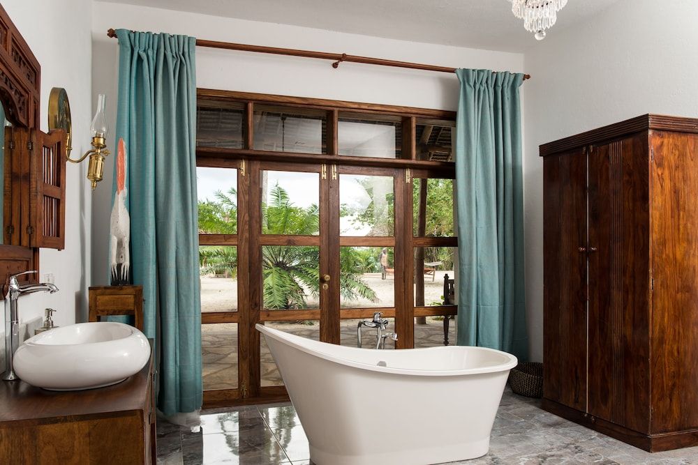 Tikitam Palms Boutique Hotel Luxury Villa, 1 King Bed, Ocean View 6