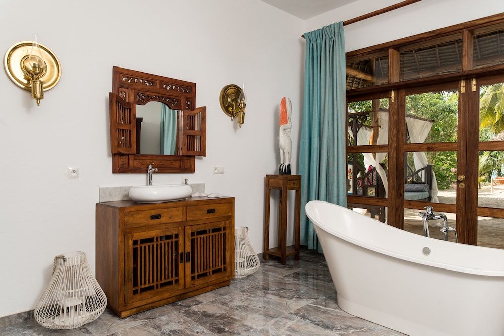 Tikitam Palms Boutique Hotel Luxury Villa, 1 King Bed, Ocean View 4