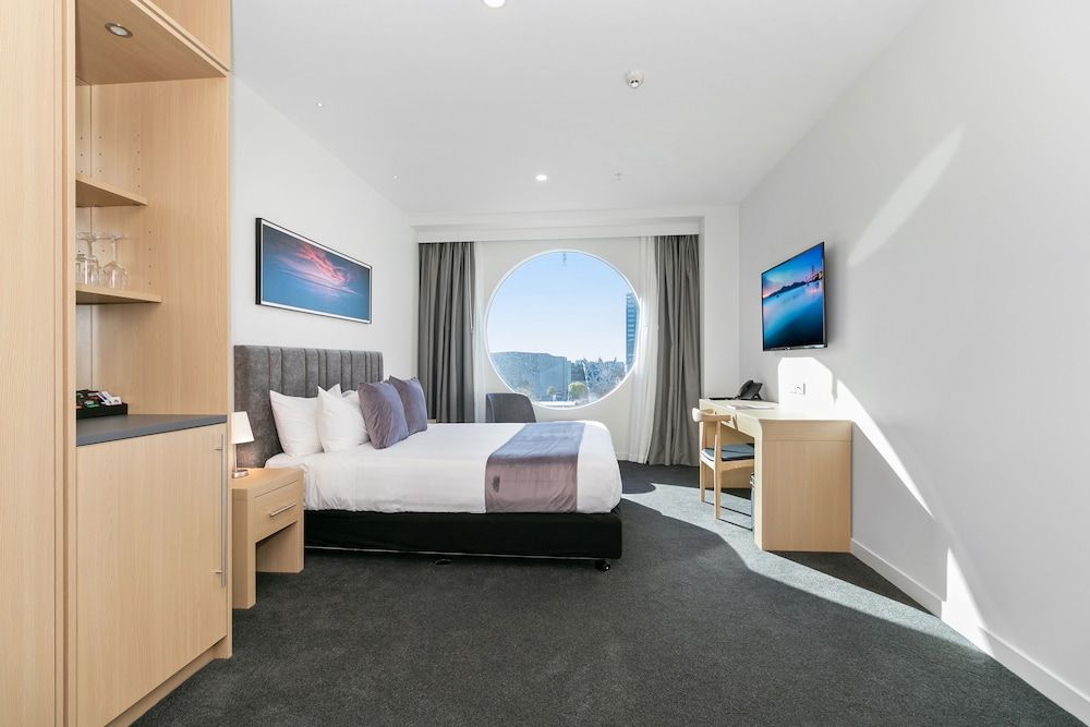 Executive Suite, 1 King Bed with Sofa bed