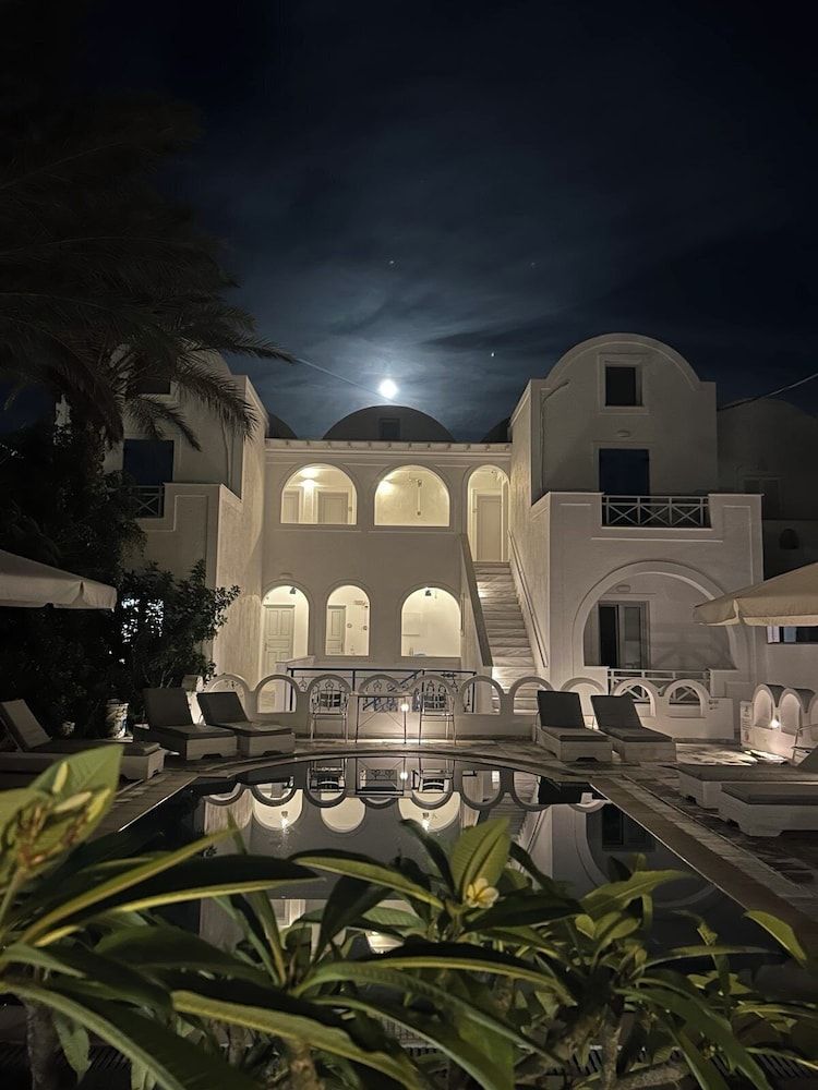 undefined Pension George 9