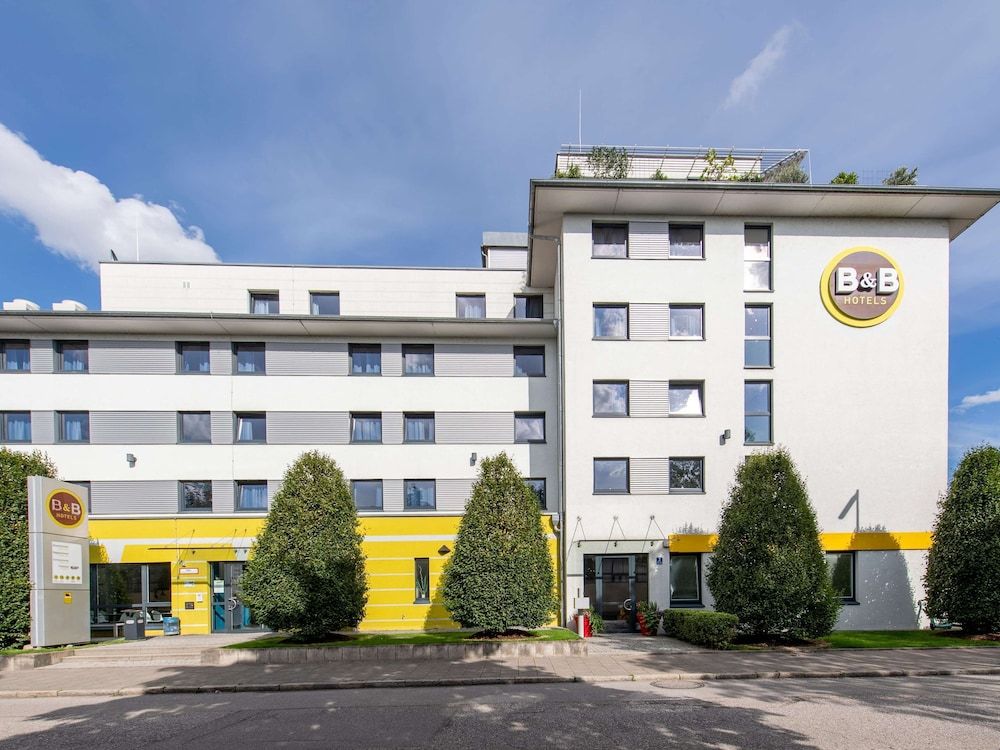 undefined B&B Hotel München City-Nord 3