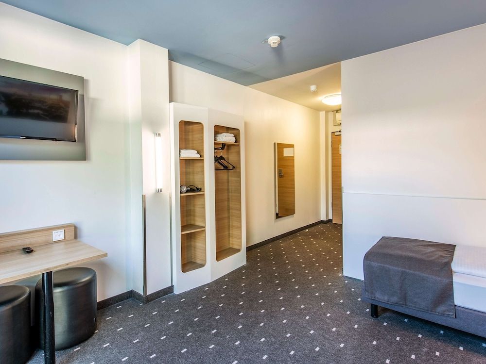 undefined B&B Hotel München City-Nord