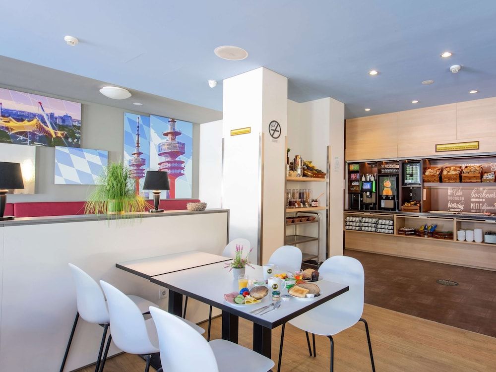 undefined B&B Hotel München City-Nord 6