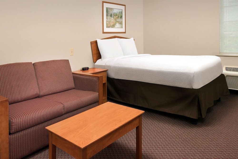 Room, 1 Queen Bed, Accessible, Non Smoking (Roll-In Shower)