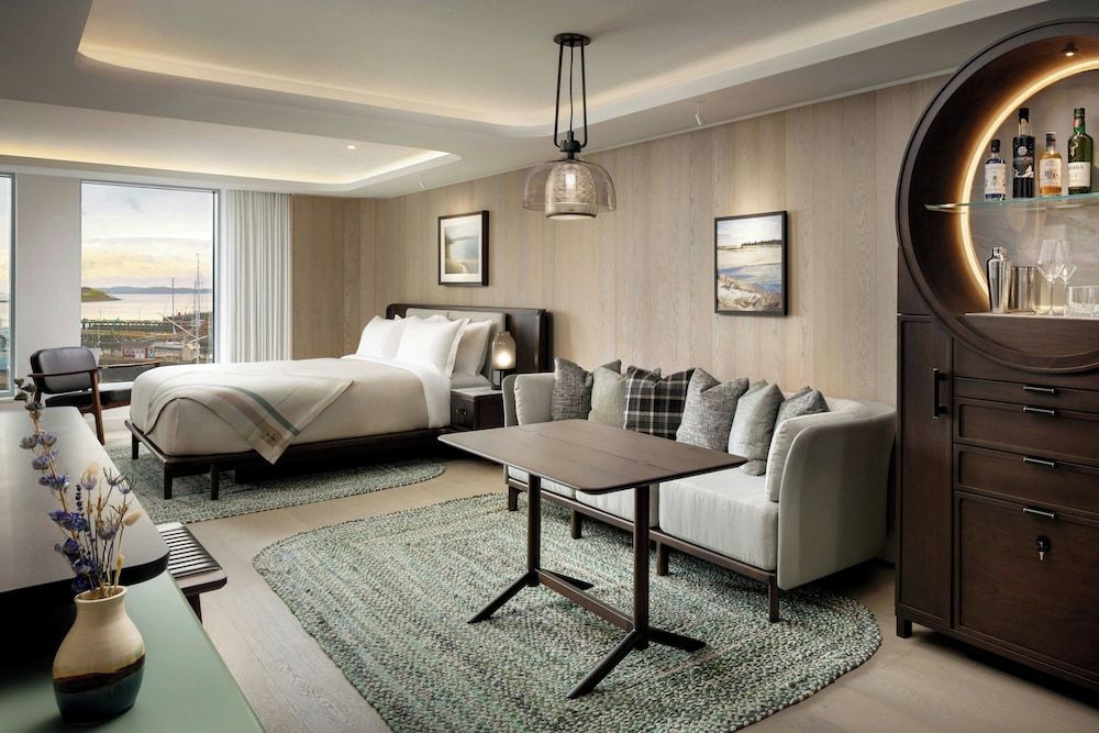 Deluxe Room, 1 King Bed