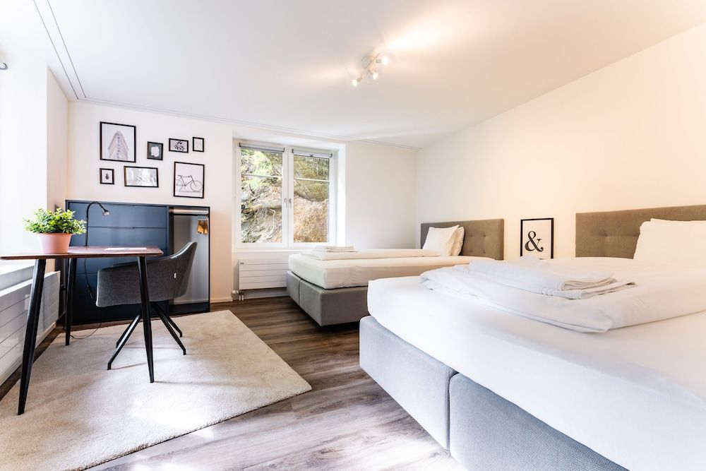4BR Top Floor