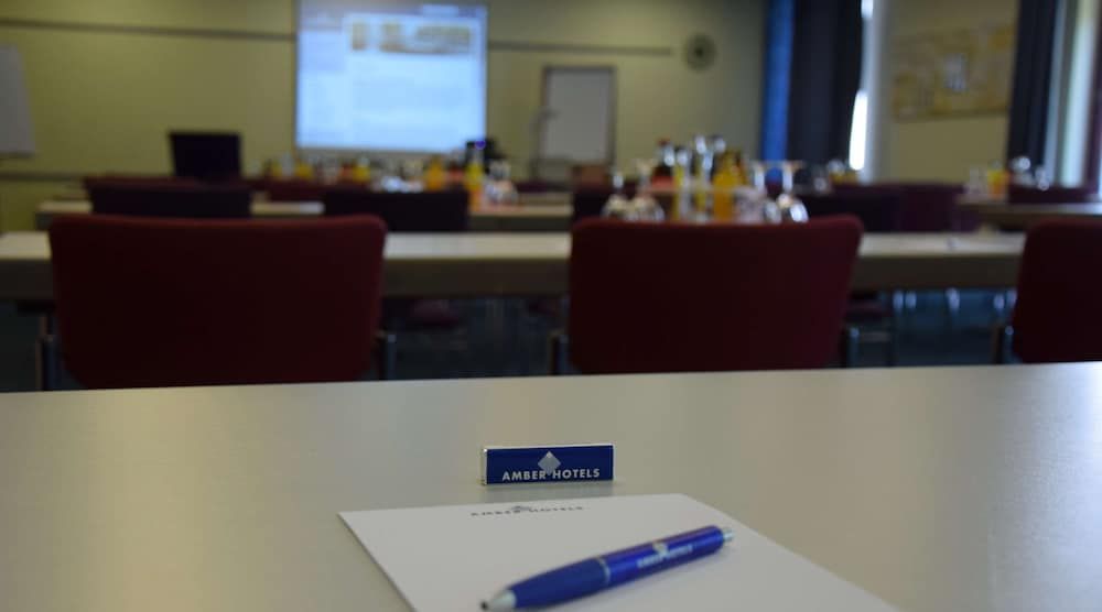 undefined Amber Econtel München 6