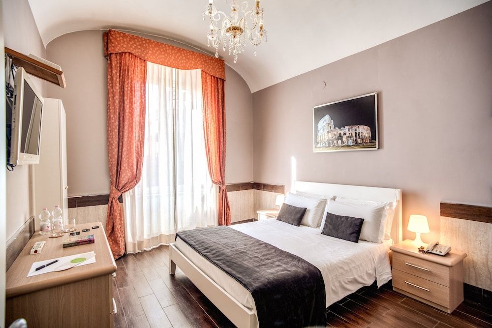 Hotel San Valentino Classic Double Room 6