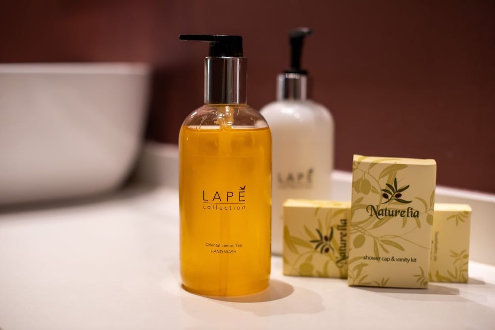 Metropole Urban Hotel Triple Room, City View 4