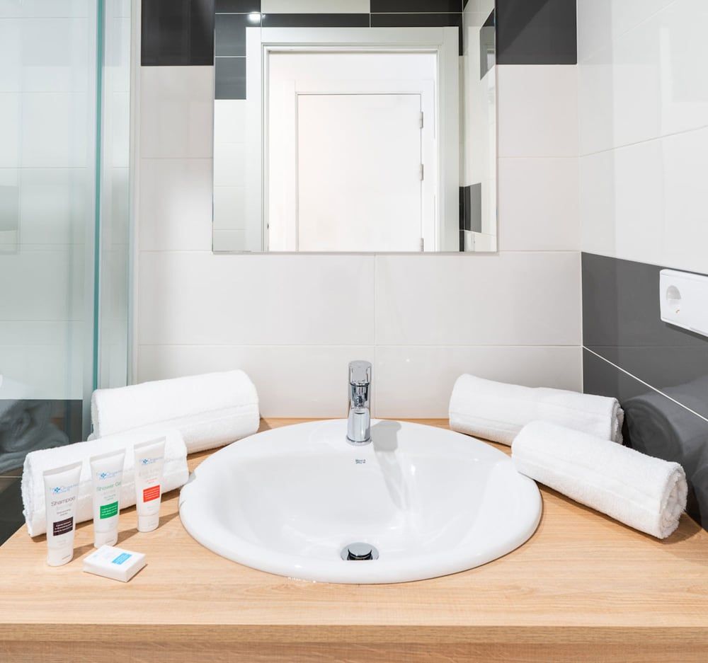 Hotel Concheiros Double or Twin Room 4