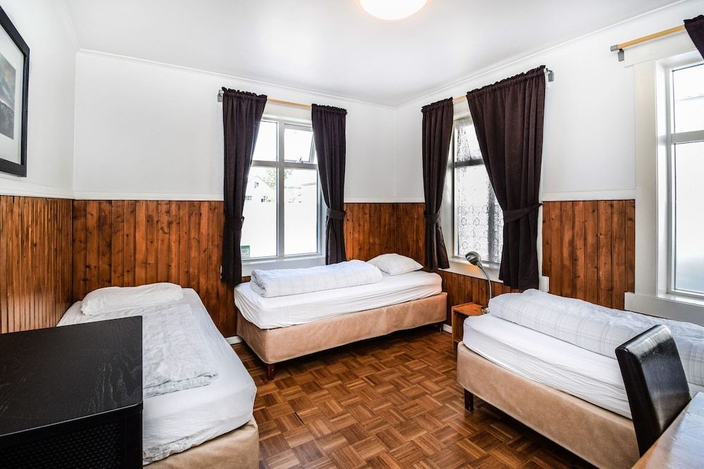Triple Room, Shared Bathroom