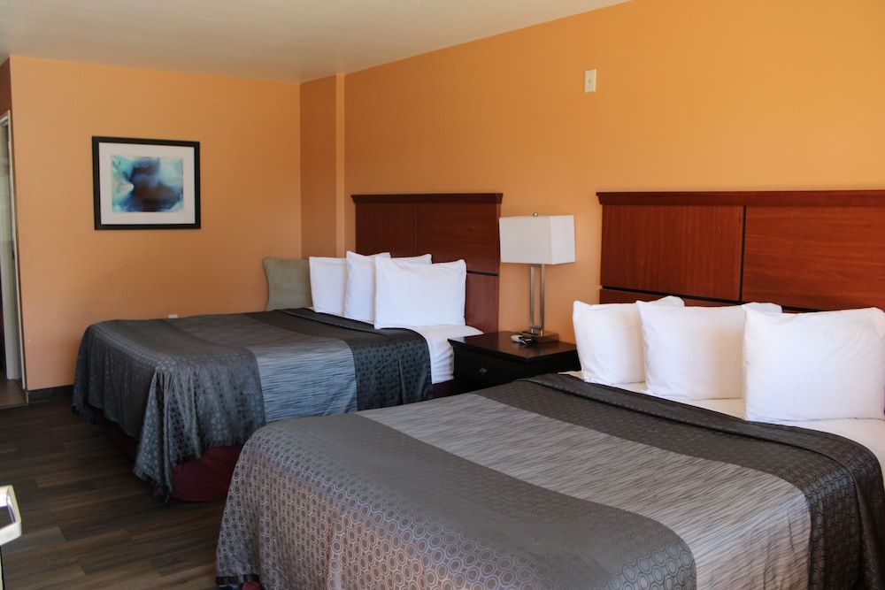 Rancho California Inn Deluxe Double Room 2