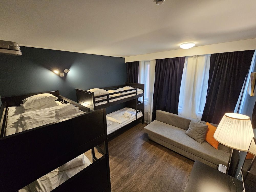 Lidingö Arena Hotel Compact 4 Bed Room (Private External Bathroom) 2