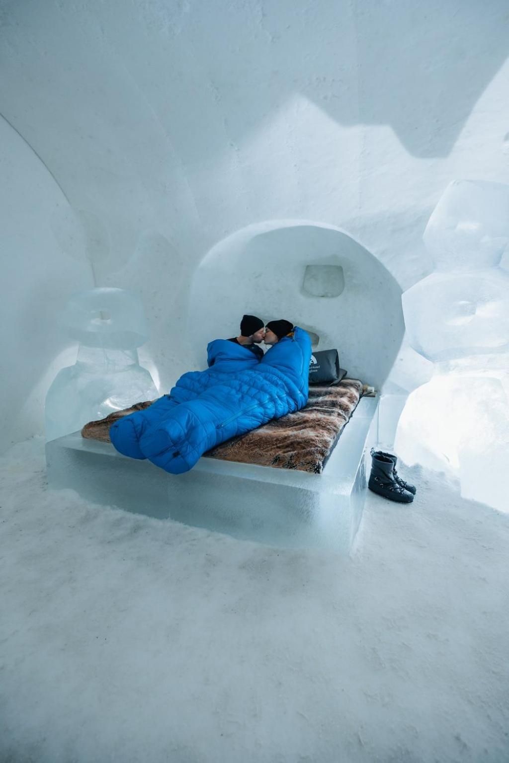 SnowHotel Suite