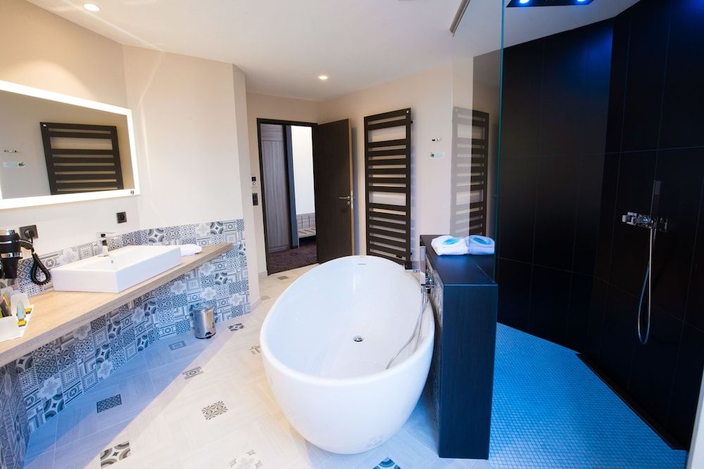 Les Jardins du Mess Junior Suite 3