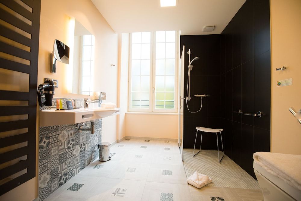 Les Jardins du Mess Deluxe Double Room (Artistique - 3 pers) 3